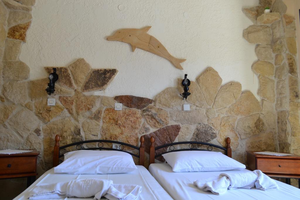 Athena Rooms Zakros Exterior photo
